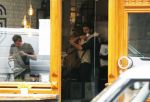Amsterdam 6 oktober 2015 
Katja Schuurman brnegt haar vriend Freek v Noordwijk van zijn ene restaurant naar zijn andere restaurant ion Amsterdam