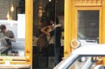 Amsterdam 6 oktober 2015 
Katja Schuurman brnegt haar vriend Freek v Noordwijk van zijn ene restaurant naar zijn andere restaurant ion Amsterdam
