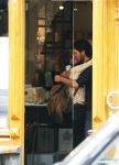 Amsterdam 6 oktober 2015 
Katja Schuurman brnegt haar vriend Freek v Noordwijk van zijn ene restaurant naar zijn andere restaurant ion Amsterdam