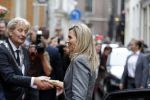 Amsterdam 6 oktober 2015
Koningin Maxima bij symposium platform wijzer in geldzaken in het Tobacco theater, 
Eberhard v d Laan ontvangt haar.