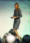Amsterdam 6 oktober 2015
Koningin Maxima bij symposium platform wijzer in geldzaken in het Tobacco theater, 
Eberhard v d Laan ontvangt haar.