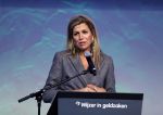Amsterdam 6 oktober 2015
Koningin Maxima bij symposium platform wijzer in geldzaken in het Tobacco theater, 
Eberhard v d Laan ontvangt haar.