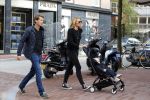 Amsterdam 19 september 2015  
Lieke v Lexmond met Bas v Veggel en hun zoon op de pc hooftstraat