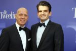 Amsterdam 11 oktober 2015
Premiere de tweeling in het nieuwe de la mar theater
Maurice Wijnen en partner Ronald den Ouden