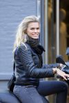 Amsterdam 12 oktober 2015
Nicolette v Dam op scooter