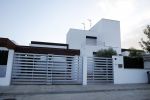 Sevilla 13/14 oktober 2015
Rafael v d Vaart heeft bezoek van zijn vriendin Christie die bij hem op bezoek is in zijn huis in Sevilla. Rafael wordt aangesproken door Edwin Bredius terwijl hij boodschappen doet in de supermarkt.