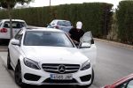 Sevilla 13/14 oktober 2015
Rafael v d Vaart heeft bezoek van zijn vriendin Christie die bij hem op bezoek is in zijn huis in Sevilla. Rafael wordt aangesproken door Edwin Bredius terwijl hij boodschappen doet in de supermarkt.