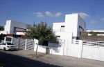 Sevilla 13/14 oktober 2015
Rafael v d Vaart heeft bezoek van zijn vriendin Christie die bij hem op bezoek is in zijn huis in Sevilla. Rafael wordt aangesproken door Edwin Bredius terwijl hij boodschappen doet in de supermarkt.