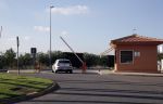 Sevilla 13/14 oktober 2015
Rafael v d Vaart heeft bezoek van zijn vriendin Christie die bij hem op bezoek is in zijn huis in Sevilla. Rafael wordt aangesproken door Edwin Bredius terwijl hij boodschappen doet in de supermarkt.