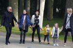 Baarn 4 oktober 2015
Presentatie boek Belinda Meuldijk in kasteel Groeneveld.
Aanwezig Thierry Duval Rob de Nijs Henriette de Nijs Julis Joshi en Robert.
Willeke Alberti krijgt het eerste boek.