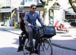 Amsterdam 29 september 2015
Ronald de Boer samen met zijn dochter op de fiets