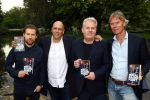 Amsterdam, 21 September 2015
Perspresentatie Bureau Raampoort
met Thomas Acda en Tim Haars, verder op de foto schrijver Simon de Waal