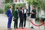 Amsterdam 8 oktober 2015
Leco v Zadelhoff geeft de jongens van streetlab les voor de rode loper van de televizierring waar ze voor genomineerd zijn