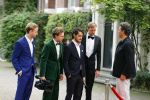 Amsterdam 8 oktober 2015
Leco v Zadelhoff geeft de jongens van streetlab les voor de rode loper van de televizierring waar ze voor genomineerd zijn