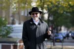 Amsterdam 9 oktober 2015 
Theo Heuft met zijn sigaar op straat