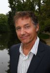 Amsterdam, 21 September 2015
Perspresentatie Dokter Tinus  Dr. Tinus
Thom Hoffman