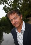 Amsterdam, 21 September 2015
Perspresentatie Dokter Tinus  Dr. Tinus
Thom Hoffman