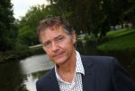 Amsterdam, 21 September 2015
Perspresentatie Dokter Tinus  Dr. Tinus
Thom Hoffman