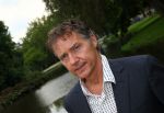 Amsterdam, 21 September 2015
Perspresentatie Dokter Tinus  Dr. Tinus
Thom Hoffman