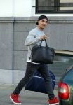 Amsterdam 12 oktober 2015
Timor Steffens doet boodschappen op de pc hooftstraat