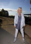 Haarzuilens 27 september 2015
Aktie om bomen te planten gepresenteerd door Beau v Erven Dorens en Angela Groothuizen.
oa Evelyn Struik Trijntje OOsterhuis Nick & Simon Marjan Berk Tineke Schouten Ruud Feltkamp en inge Ipenburg werken mee.