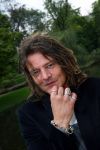 Amsterdam, 21 September 2015
Perspresentatie Dokter Tinus  Dr. Tinus
Tygo Gernandt