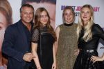 Amsterdam 13 september 2016
Premiere Bridget Jones baby in Tuschinski. Otto Klein met dochter en Anouk Hoogendijk met ...