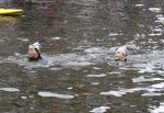 Amsterdam 11 september 2016
Amsterdam city swim tbv ALS door de amsterdamse grachten. Bartina en Debbie Koeman
