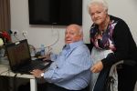 Vlaardingen, 29 September 2016
Bas v Toor in rolstoel samen met zijn vrouw Coby v Toor in zijn kamer bij Revalidatiecentrum Marnix