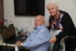 Vlaardingen, 29 September 2016
Bas v Toor in rolstoel samen met zijn vrouw Coby v Toor in zijn kamer bij Revalidatiecentrum Marnix