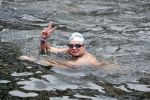 Amsterdam 11 september 2016
Amsterdam city swim tbv ALS door de amsterdamse grachten. Beau v Erven Dorens met zoon