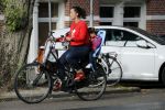 Amsterdam 28 september 2016
Caro Emerald met dochtertje en man in amsterdam.