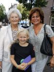 Amsterdam 10 septmber 2016
Opening winkel en modeshow Sheila de Vries. Christine Kroonenberg met moeder en kleindochter