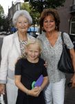 Amsterdam 10 septmber 2016
Opening winkel en modeshow Sheila de Vries. Christine Kroonenberg met moeder en kleindochter