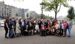 Amsterdam 17 september 2016
Erwin Olaf en zijn partner Kevin trouwen in de stopera . Beide moeders alsmede Hans v Manen waren aanwezig. Ze vertrokken met de fiets