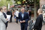 Amsterdam 17 september 2016
Erwin Olaf en zijn partner Kevin trouwen in de stopera . Beide moeders alsmede Hans v Manen waren aanwezig. Ze vertrokken met de fiets