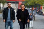 Antwerpen 21 sptember 2016
Frank Masmeijer arriveert bij de rechtbank van Antwerpen et een cameraploeg van SBS6 ivm opames van zijn real life soap. Ook zijn schoonvader is erbij