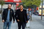 Antwerpen 21 sptember 2016
Frank Masmeijer arriveert bij de rechtbank van Antwerpen et een cameraploeg van SBS6 ivm opames van zijn real life soap. Ook zijn schoonvader is erbij