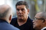Antwerpen 21 sptember 2016
Frank Masmeijer arriveert bij de rechtbank van Antwerpen et een cameraploeg van SBS6 ivm opames van zijn real life soap. Ook zijn schoonvader is erbij
