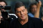Antwerpen 21 sptember 2016
Frank Masmeijer arriveert bij de rechtbank van Antwerpen et een cameraploeg van SBS6 ivm opames van zijn real life soap. Ook zijn schoonvader is erbij