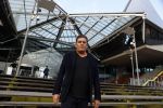 Antwerpen 21 sptember 2016
Frank Masmeijer arriveert bij de rechtbank van Antwerpen et een cameraploeg van SBS6 ivm opames van zijn real life soap. Ook zijn schoonvader is erbij