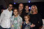 Alphen aan de Rijn 5 oktober 2016
Fandag Frans Bauer in het Aviofauna. Zijn vrouw Mariska en al zijn kinderen zijn erbij.