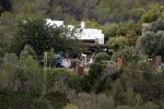 Ibiza 24 september 2016
Trouwen Gigi Ravelli en Roger Hodenius op ibiza . Ze trouwenni zuin huis/finca.