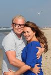 Bergen aan Zee, 25 September 2016
Jan Roos samen met zijn vriendin Joyce Prinsen waar hij al 1 1/2 jaar verkering heeft.