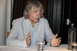 Rotterdam 14 september 2016
Boekpresentatie boek Rene v Gijp geschreven door Michiel v Egmond bij the harbour club. Zijn zoons Bicky en Sanny kregen de eerste exemplaren. Johan derksen en wilfred Genee