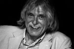 Rotterdam 14 september 2016
Boekpresentatie boek Rene v Gijp geschreven door Michiel v Egmond bij the harbour club. Zijn zoons Bicky en Sanny kregen de eerste exemplaren. Johan derksen en wilfred Genee