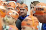 Amsterdam 11 september 2016
Amsterdam city swim tbv ALS door de amsterdamse grachten. Johnny de Mol met manager Carlijn de Vries Ralph en Daniel de Vries