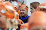 Amsterdam 11 september 2016
Amsterdam city swim tbv ALS door de amsterdamse grachten. Johnny de Mol met manager Carlijn de Vries Ralph en Daniel de Vries