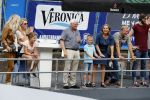 Amsterdam 11 september 2016
Amsterdam city swim tbv ALS door de amsterdamse grachten. Pieter v d Hoogenband kwam samen met zijn verloofde Marie Jose Crooijmans zijn kinderen en zijn ouders en broer