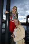 Zaandam 1 oktober 2016
Premiere Peter Pan in schouwburg  Zaandam. Marleen v d Loo met dochter